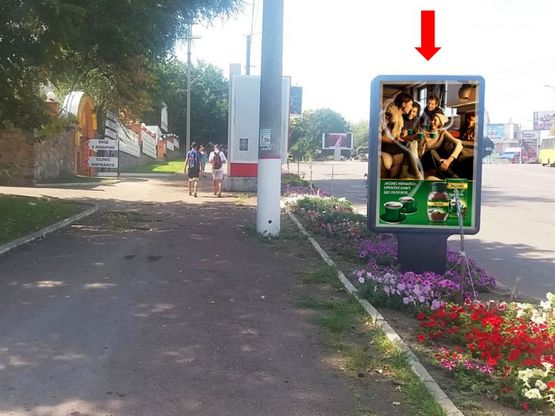 Фото рекламной плоскости по адресу Соборная ул. (бывш. 50-летия Октября ул.), 80, напротив