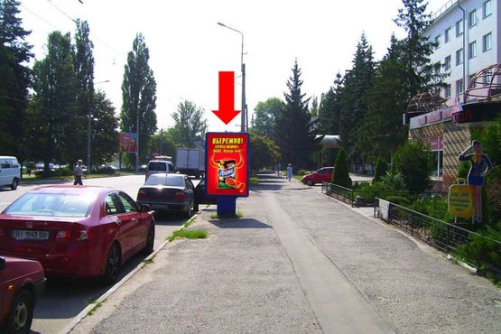 Фото рекламної площини за адресою Холоменюка ул., 6, возле "КийАвиа", гостиницы "Зори"