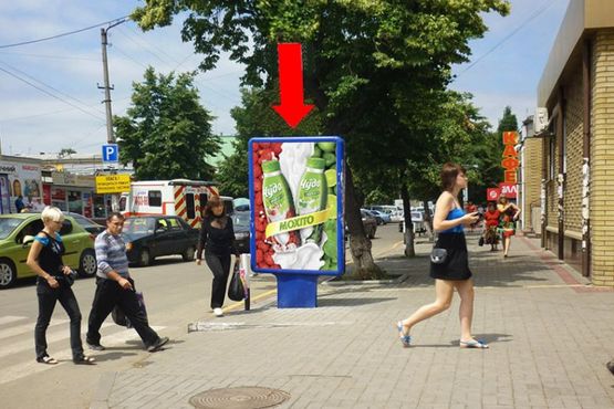 Фото рекламной плоскости по адресу Шевченка Т. ул., 24/43 / ул. Первомайская, возле центрального рынка, мед. центра "Виком"