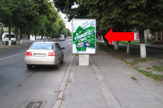 Фото рекламної площини за адресою Воли пр., 35, возле Банка инвестиций и сбережений, в центр