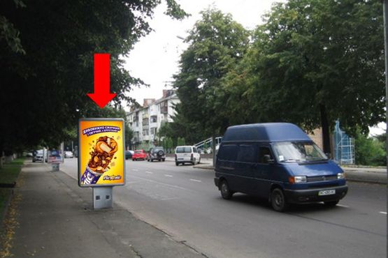 Фото рекламної площини за адресою Воли пр., 35, возле Кристалбанка, из центра