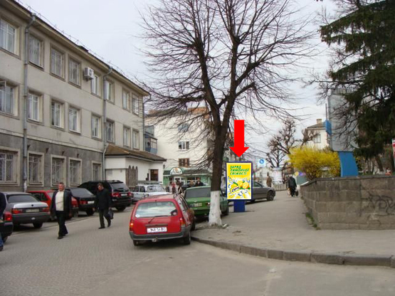 Фото рекламной плоскости по адресу Левчановской ул. (бывш. Медведева ул.), возле здания суда