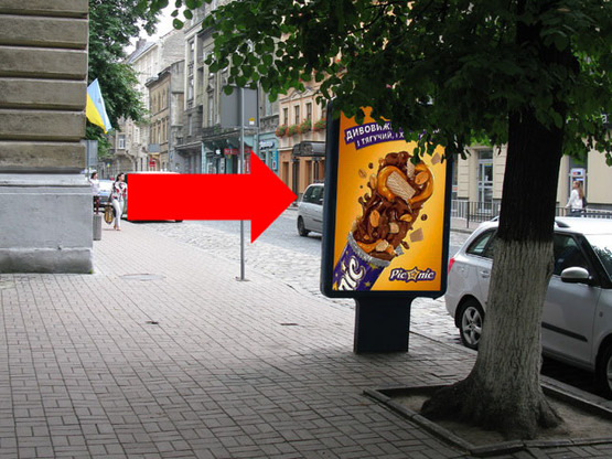 Фото рекламной плоскости по адресу Князя Романа ул., 1, возле Platinum Bank, гостиницы "Swiss"