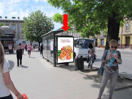 Фото рекламної площини за адресою Городоцкая ул., 102, из центра