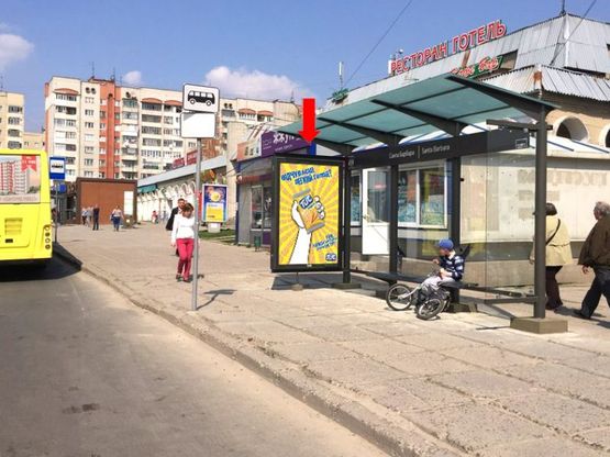 Фото рекламной плоскости по адресу Красной Калины пр., 109, ост. "пр.Красной Калины", в центр