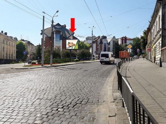 Фото рекламной плоскости по адресу Зеленая ул., 72 / Студенческая ул., из центра