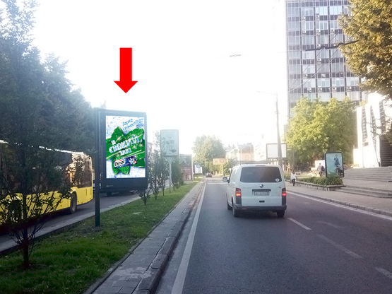 Фото рекламної площини за адресою Черновола пр., 19, разделитель,  возле клуба "Malevych", из центра