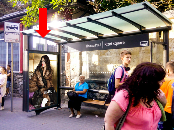 Фото рекламной плоскости по адресу Черновала пр. - Ризни пл., за Оперным театром (остановка "Площадь Ризни") (левая), из центра