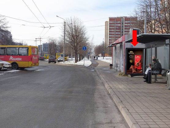 Фото рекламної площини за адресою Научная ул. 112 (ост. "Симоненко"), напротив ТЦ "Victoria Gardens", в сторону ул. Кульпарковской