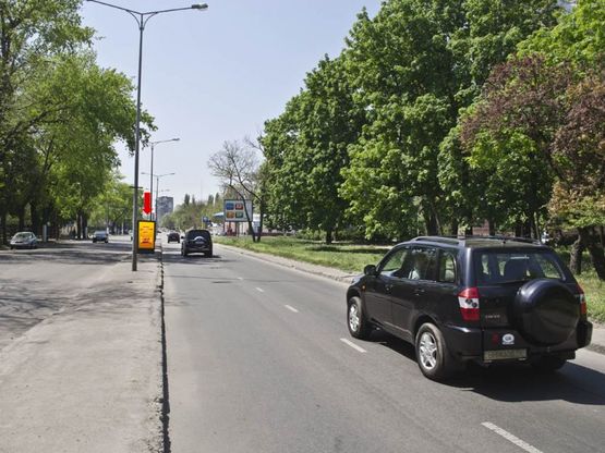 Фото рекламної площини за адресою Гагарина пр. / Шевченко пр., разделитель, №3, к Сегедской ул.