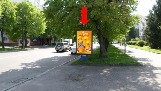 Фото рекламної площини за адресою Мицкевича ул. / Кавказская ул., возле Укрсоцбанка