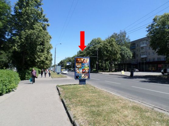 Фото рекламной плоскости по адресу Киевская ул. / Савура ул., возле автосалона "Citroen"