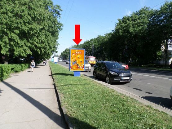 Фото рекламной плоскости по адресу Киевская ул., 4, напротив Укрэксимбанка