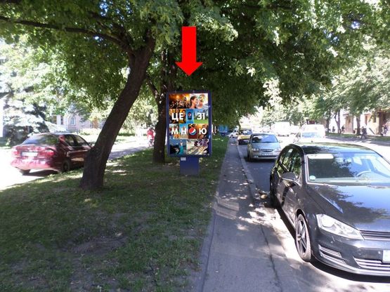 Фото рекламной плоскости по адресу Мицкевича ул., 1, возле гостиницы "Мир"