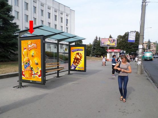 Фото рекламной плоскости по адресу Соборная ул., 195, остановка возле "РГА", в сторону Коцюбинского ул., B1