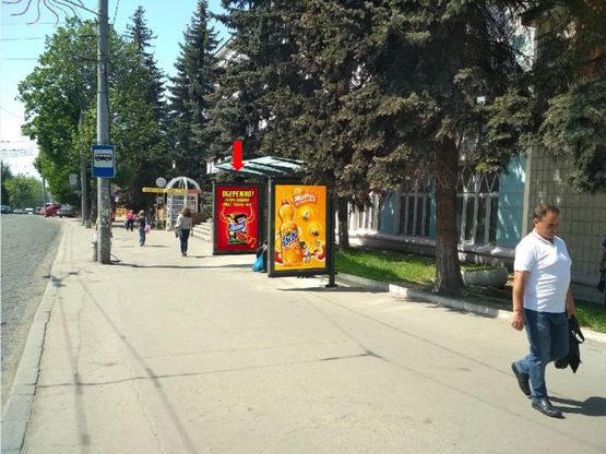 Фото рекламної площини за адресою Соборная ул., 10 / Княгини Ольги ул., остановка, в центр, A2