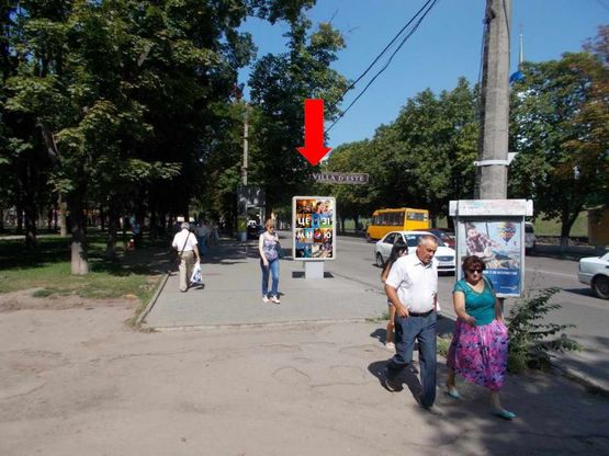 Фото рекламної площини за адресою Ильинская ул. (бывш. Красногвардейская ул.), возле магазина "Стимул"