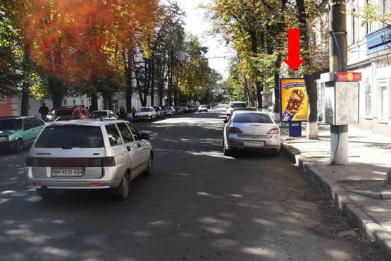 Фото рекламной плоскости по адресу Петропавловская ул., 56, напротив Банковской академии