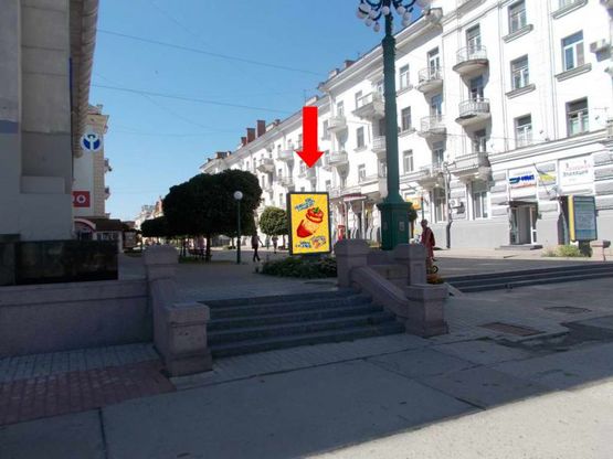 Фото рекламной плоскости по адресу Соборная ул., возле магазина "Vodafone"