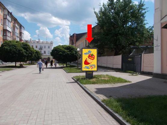 Фото рекламной плоскости по адресу 9-го Мая пер. / Воскресенская ул. (бывш. Фрунзе ул.), напротив Укрсиббанка