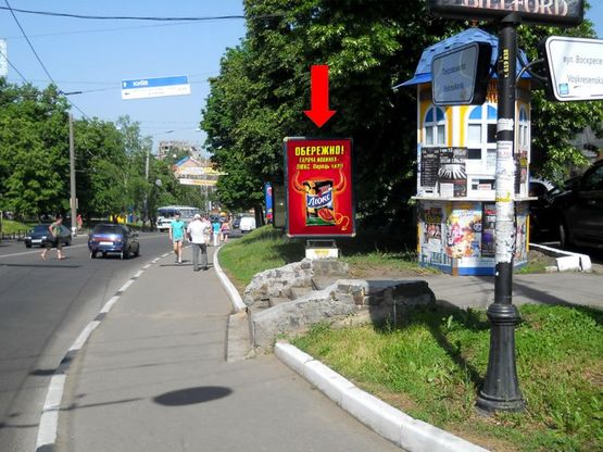 Фото рекламной плоскости по адресу Покровская пл. (бывш. Красная пл.), возле гостиницы "Украина" (№1)