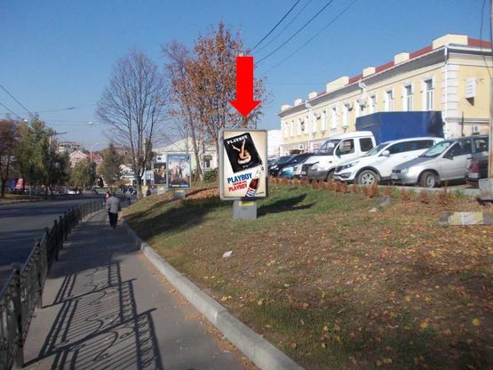 Фото рекламної площини за адресою Покровская пл. (бывш. Красная пл.), возле гостиницы "Украина" (№2)