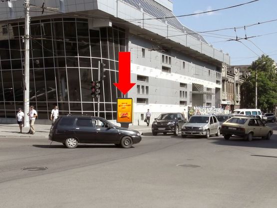 Фото рекламной плоскости по адресу Кооперативная ул., возле ТЦ "Фестиваль", супермаркета "АТБ", в сторону Горького ул.