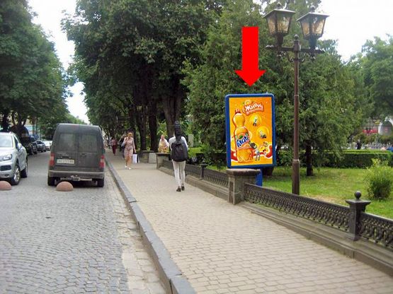 Фото рекламної площини за адресою Шевченко бул., возле ресторана "Украина"