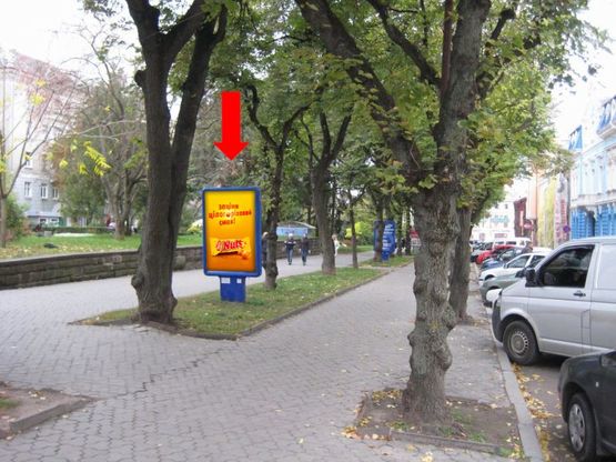 Фото рекламної площини за адресою Черновола ул., 4, возле Укртелекома