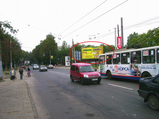 Фото рекламной плоскости по адресу Зелена, 137 (А) -  Дністровська