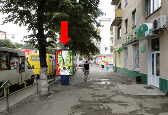 Фото рекламной плоскости по адресу Киевская ул., 86 / Мазепы ул. (бывш. ул. Мануильского), на светофоре