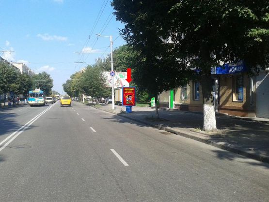 Фото рекламной плоскости по адресу Киевская ул., 88, возле магазина обуви "Шара", "Интертелеком"