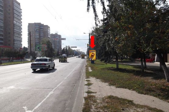 Фото рекламної площини за адресою Киевская ул., 81, возле супермаркетов "Вопак", "Фокстрот"