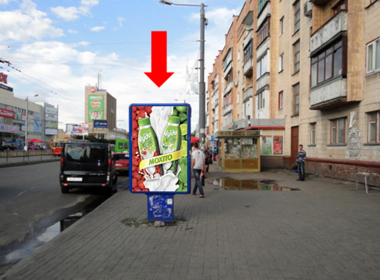 Фото рекламної площини за адресою Киевская ул., 98 / ул. Восточная, напротив ТЦ "Ярмарок", супермаркета "Эльдорадо", на светофоре