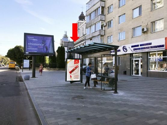 Фото рекламної площини за адресою Киевская ул., 2, остановка "Соборная пл.", возле центра "Vodafone", в сторону ул. Театральной