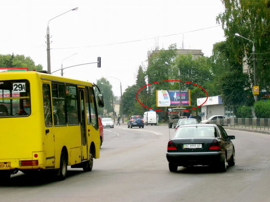 Фото рекламной плоскости по адресу Пасічна, 70