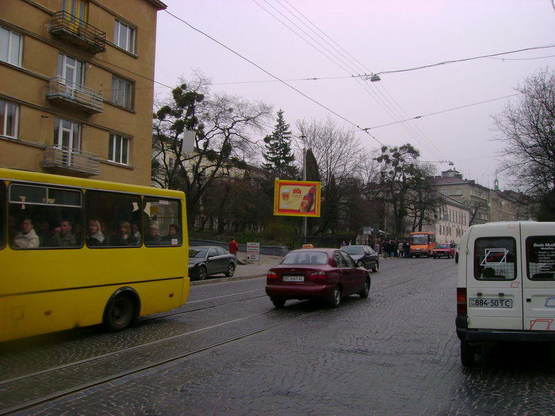 Фото рекламной плоскости по адресу Личаківська, 35