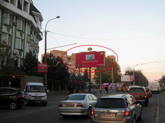 Фото рекламной плоскости по адресу Грушевського ( ТРЦЧайка)  - Гагаріна -  Черняка ст Б