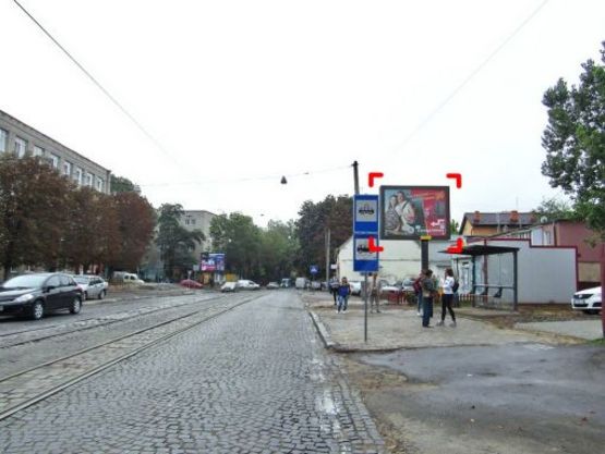 Фото рекламной плоскости по адресу вул. Шевченка, 77 (біля зупинки), розмір 2,3 х 3,2 м скролл
