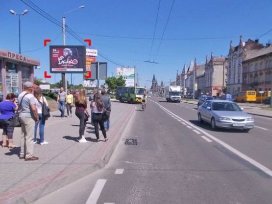 Фото рекламной плоскости по адресу вул. Городоцька (навпроти ТЦ "Скриня"), розмір 2,3 х 3,2 м скролл