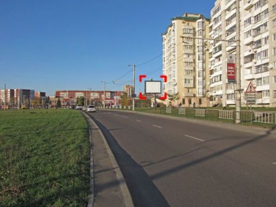 Фото рекламной плоскости по адресу пр. Черв. Калини (біля буд. 85"А", біля переходу ), місце 8, розмір 2,3 х 3,2 м, скролл