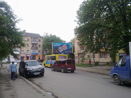 Фото рекламної площини за адресою Довга - вул. Бельведерська