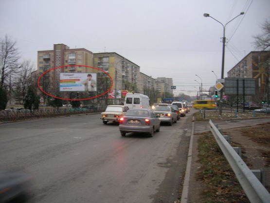 Фото рекламной плоскости по адресу 15 квітня  ("Оріон") Б