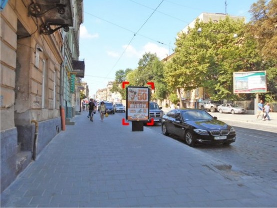Фото рекламної площини за адресою вул. Городоцька, 81