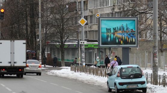 Фото рекламной плоскости по адресу Липковского Василия ул. , к ул.Льва Толстого