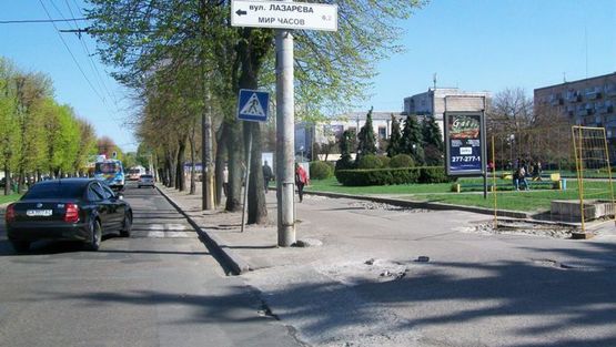 Фото рекламной плоскости по адресу Шевченко бул. 242-244 !!! Размер 1.22х1.84 м !!!