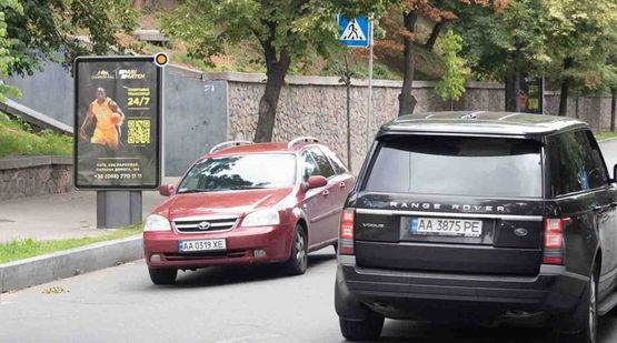 Фото рекламной плоскости по адресу Петровская аллея 2