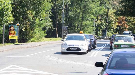 Фото рекламної площини за адресою Днепровский спуск 1