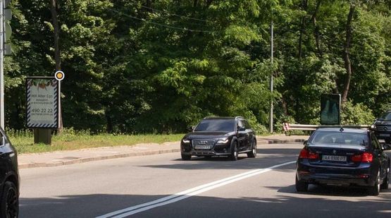 Фото рекламної площини за адресою Днепровский спуск 2