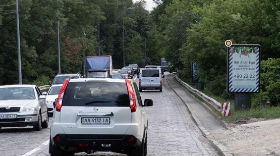 Фото рекламной плоскости по адресу Днепровский спуск 6